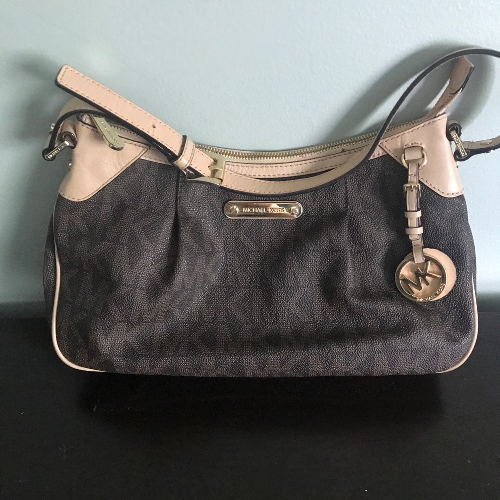 MICHAEL KORS JET SET MEDIUM SHOULDER SIGNATURE BAG